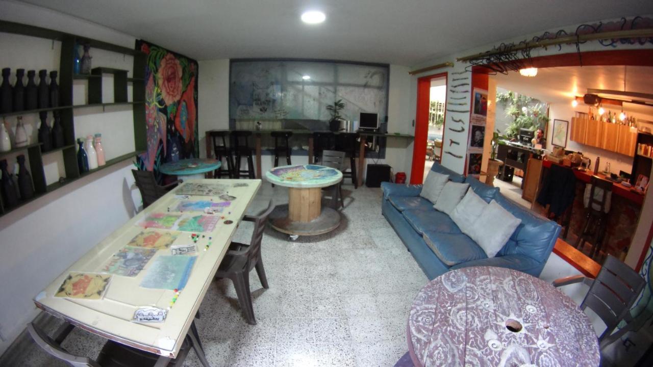 Pensión Básico Medellín Hostel